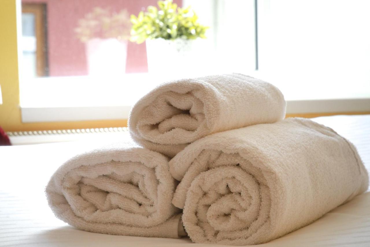 Madelines Accommodation Tinahely Dış mekan fotoğraf